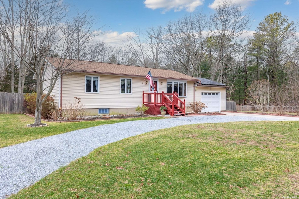 6 Fairview Ave, Medford, NY 11763 - photo 1