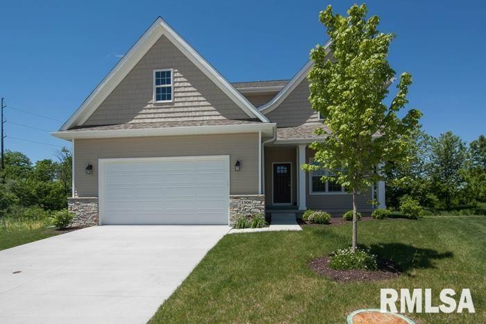 1506 Shamrock Dr, Davenport, IA 52807 - photo 1
