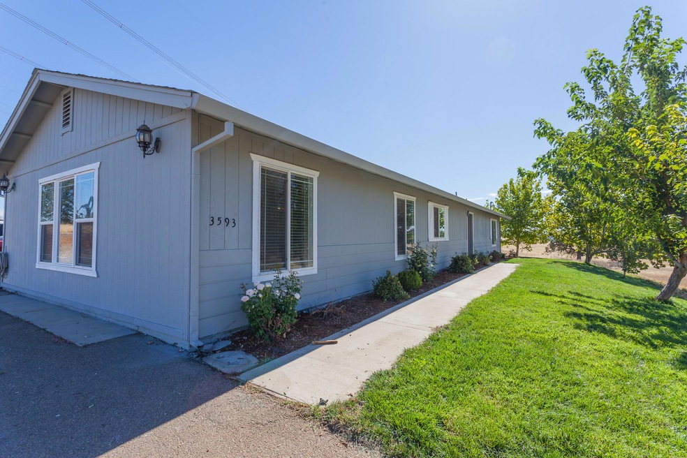 3593LibbyLane-MLS-8