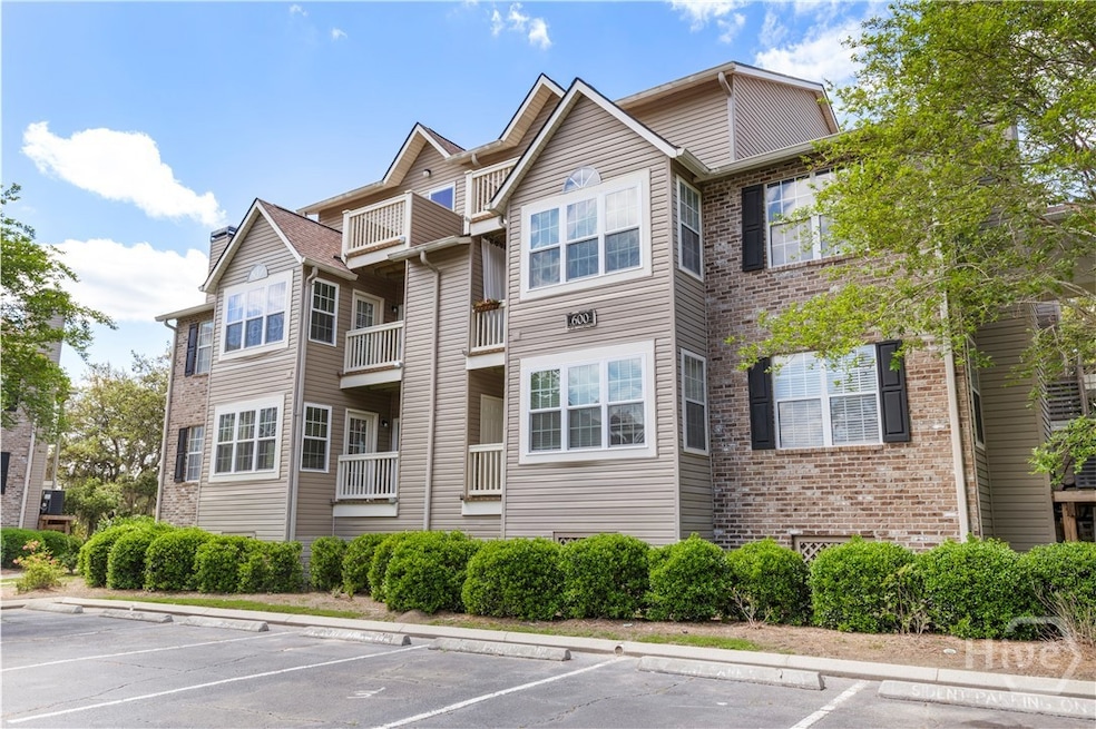 12300 Apache Ave unit 605, Savannah, GA 31419 - photo 1