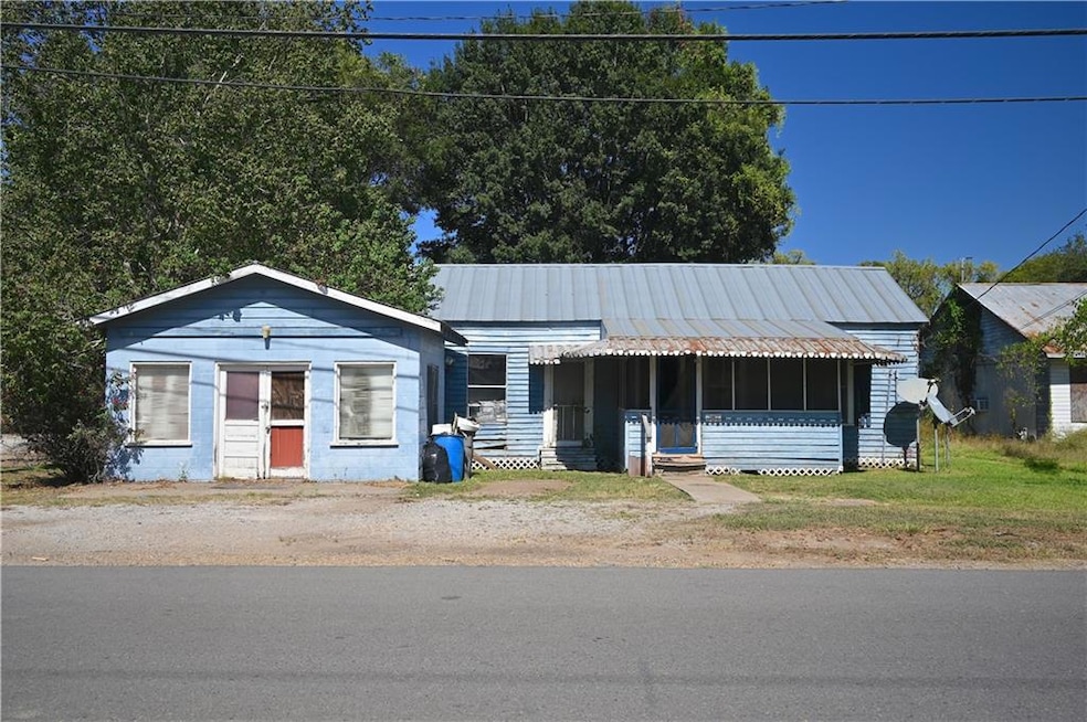 550 Main St, Simmesport, LA 71369 - photo 1