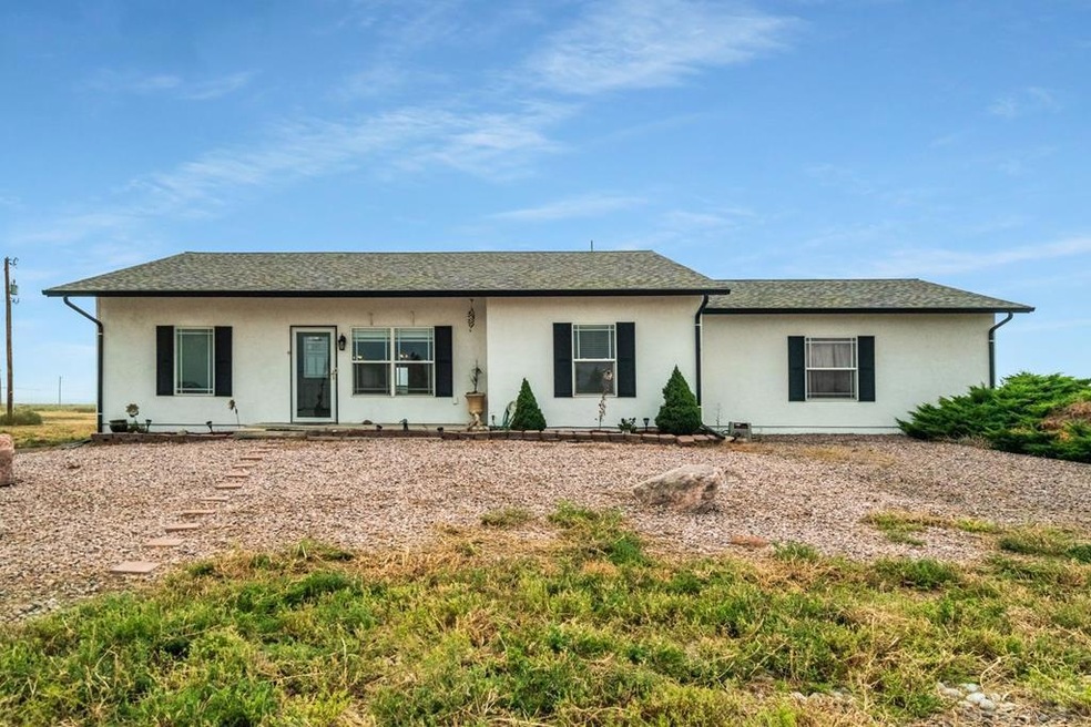 995 N Matt Dr, Pueblo, CO 81007 - photo 1