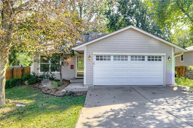 11119 W 51st Terrace, Shawnee, KS 66203 - photo 1