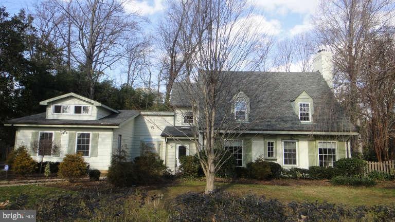 11113 Waycroft Way, Rockville, MD 20852 - photo 1