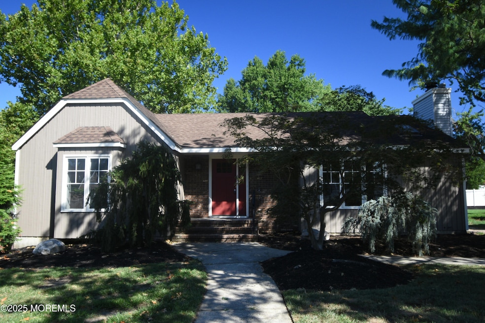 324A Broad St, Keyport, NJ 07735 - photo 1