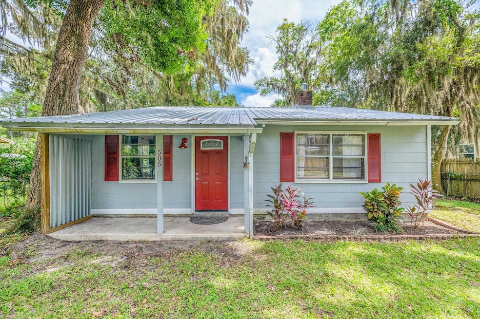 505 N 4th St, Palatka, FL 32177 - photo 1