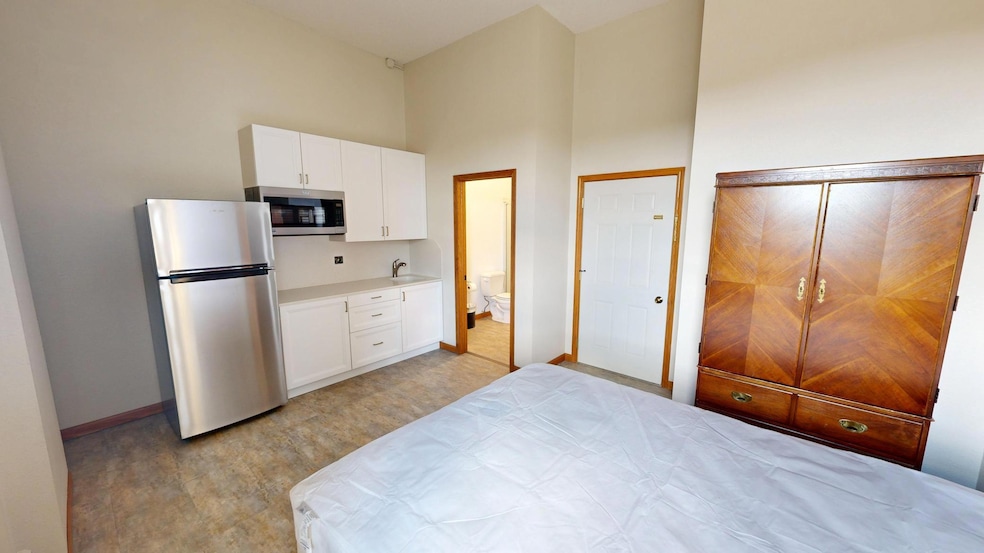 For Rent $1,000/month