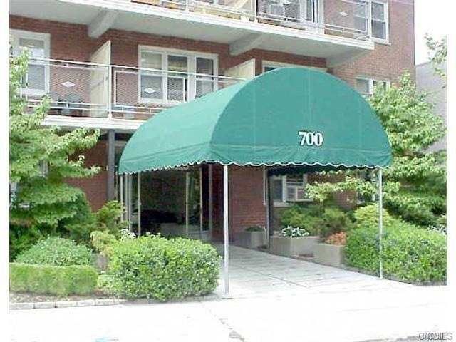 700 Summer St unit 9K, Stamford, CT 06901 - photo 1