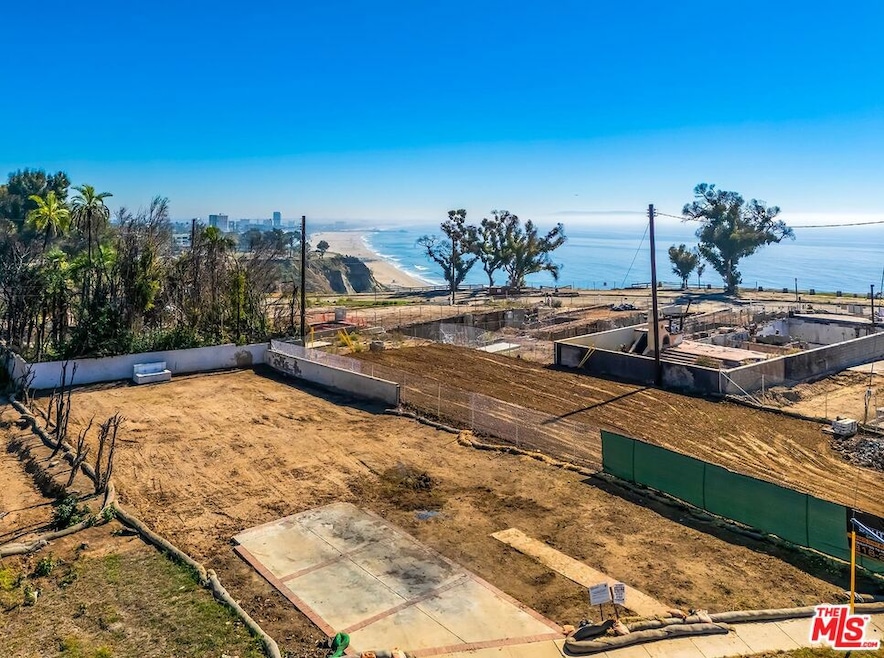 Pending $2,495,000 • Co-Listing Agent