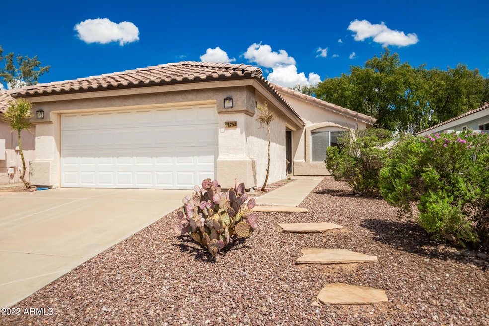 1752 E Gail Dr, Chandler, AZ 85225 - photo 1