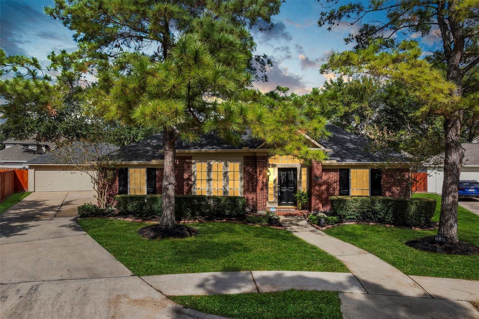 7930 Regal Spruce Ct, Houston, TX 77095 - photo 1