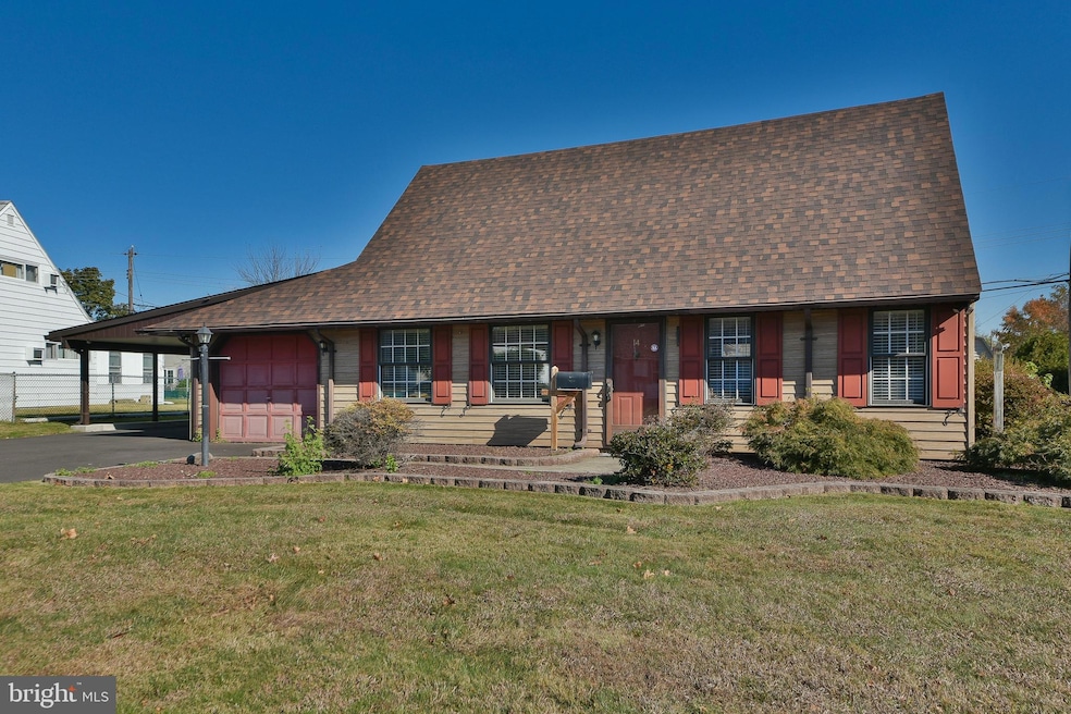 14 Cleft Rock Rd, Levittown, PA 19057 - photo 1