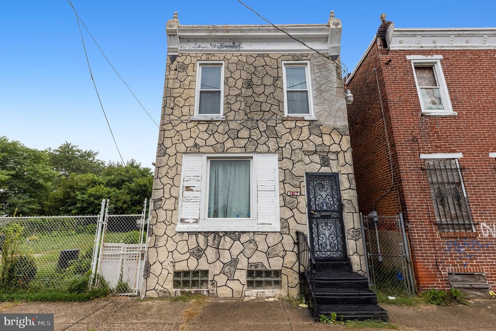 1917 Kossuth St, Camden, NJ 08104 - photo 1