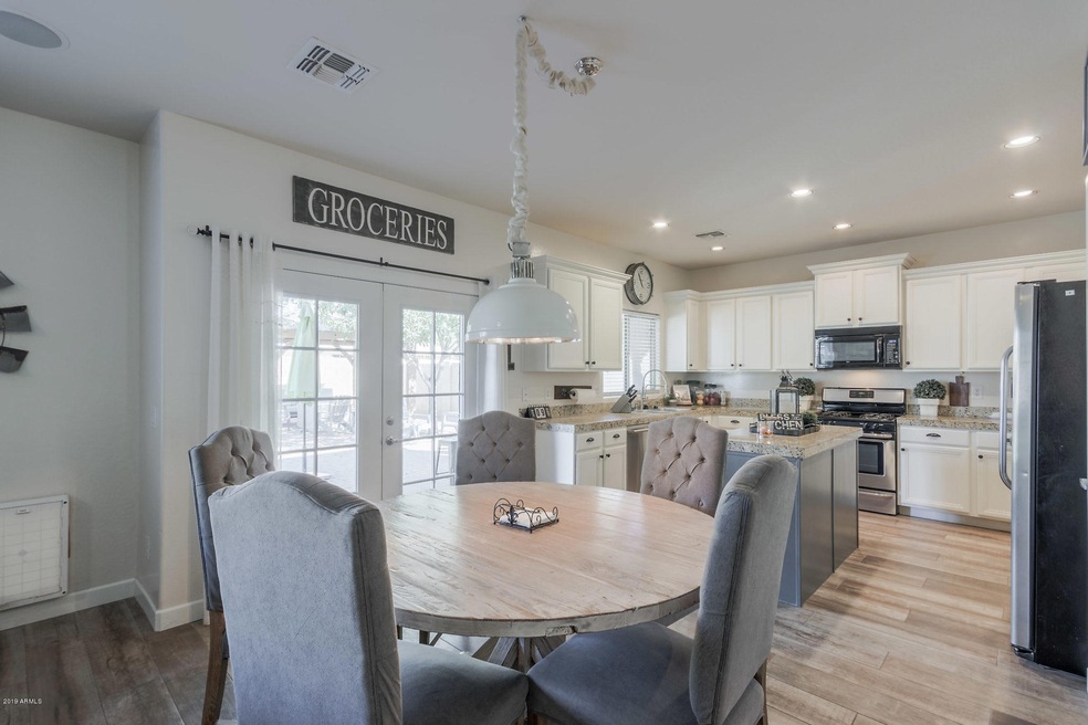 Kitchen (1)-SMALL