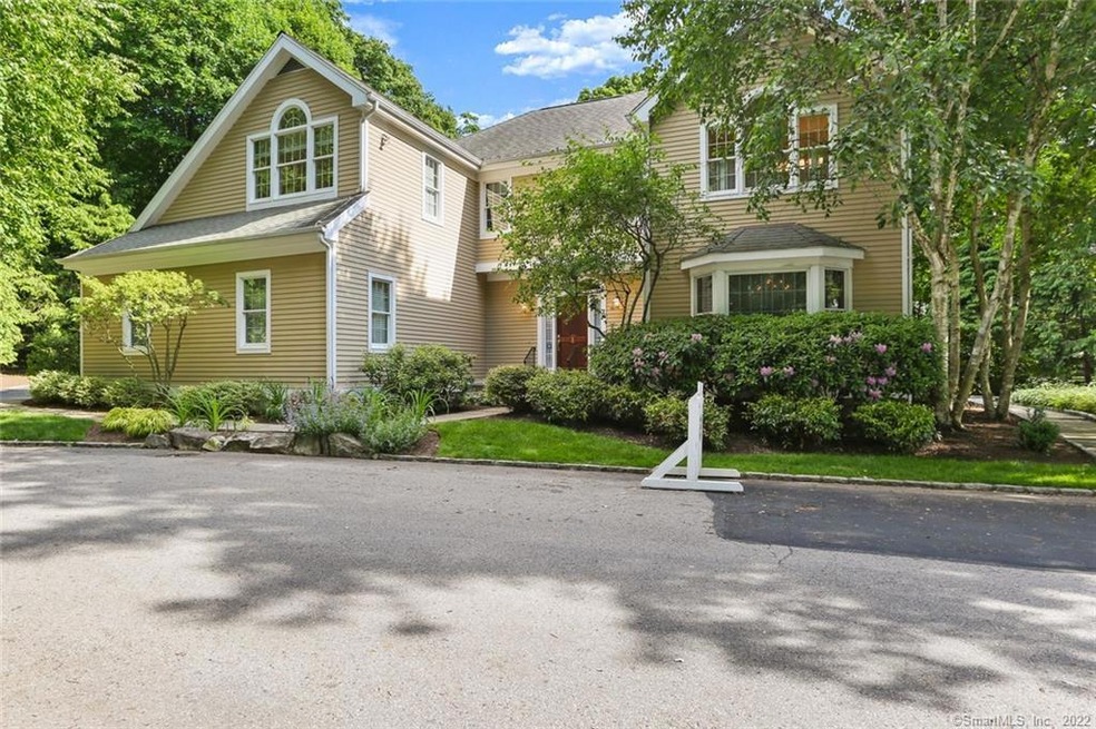 181 Turn of River Rd unit 1, Stamford, CT 06905 - photo 1