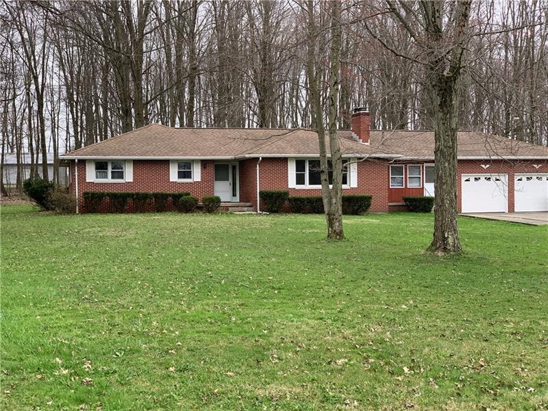 Spacious home with 3 bedrooms, large eat-in kitche