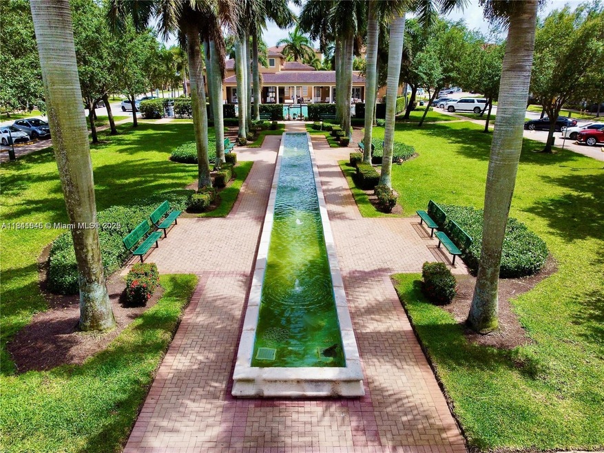 14615 SW 14th St unit 14615, Pembroke Pines, FL 33027 - photo 1