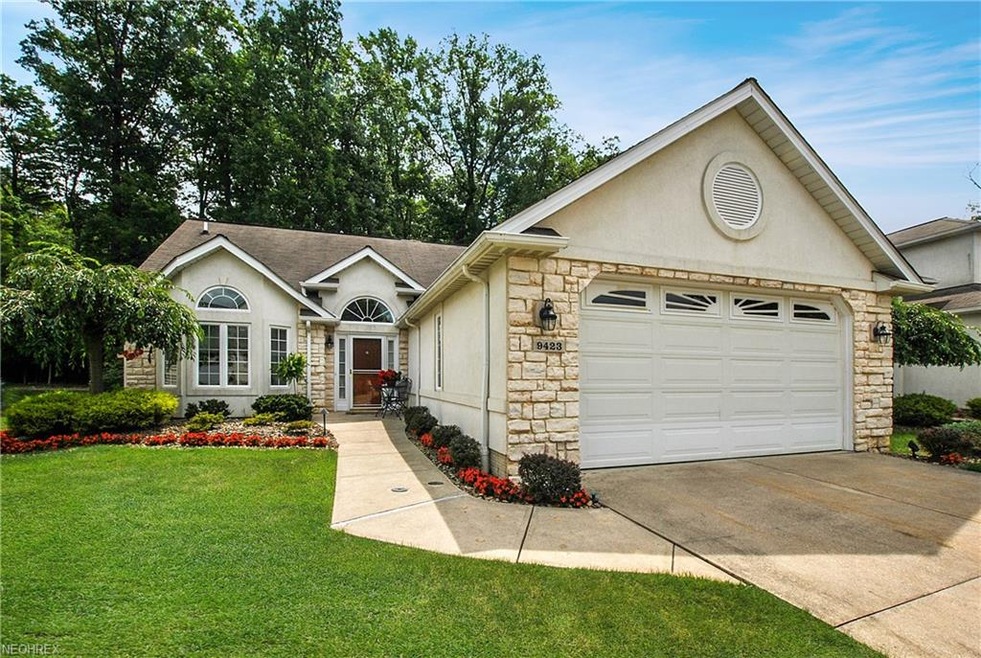 9423 Scottsdale Dr, Broadview Heights, OH 44147 - photo 1