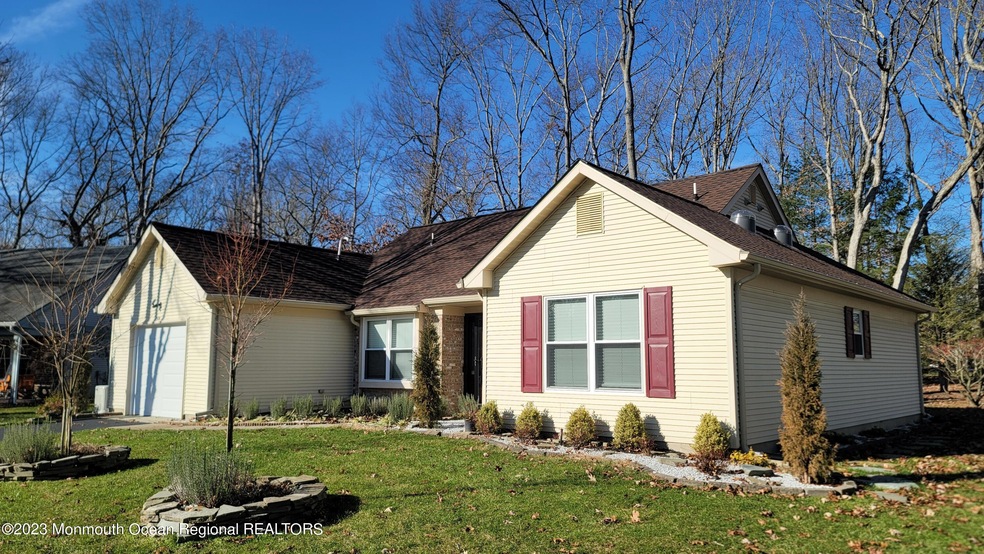 574 Petunia Ln N, Whiting, NJ 08759 - photo 1