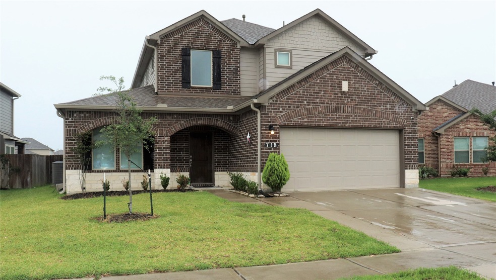 718 Rim Water Dr, Alvin, TX 77511 - photo 1