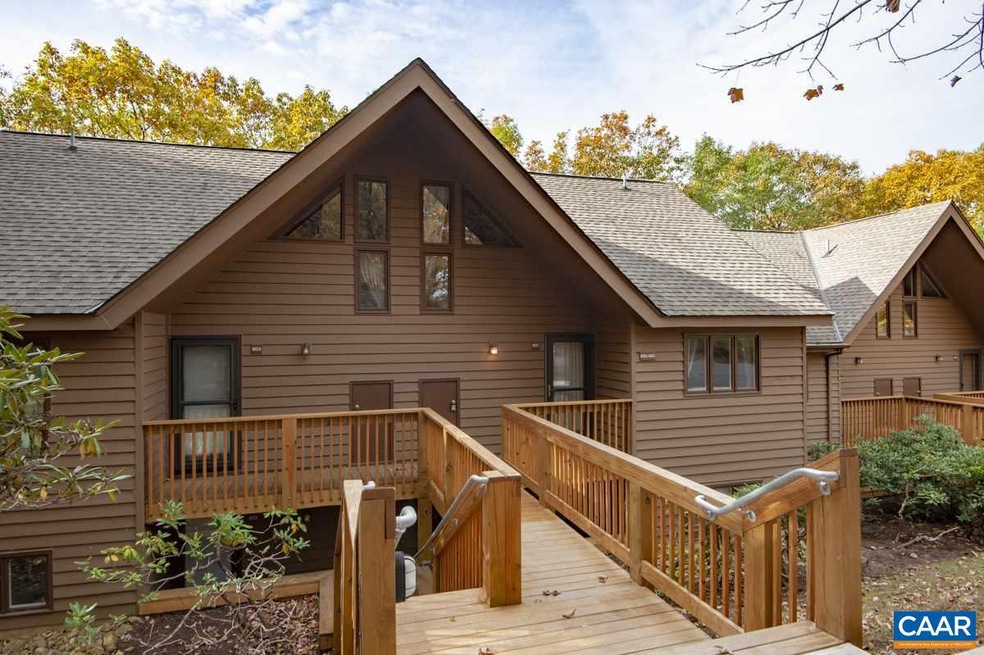 801 Laurelwood, Roseland, VA 22967 - photo 1