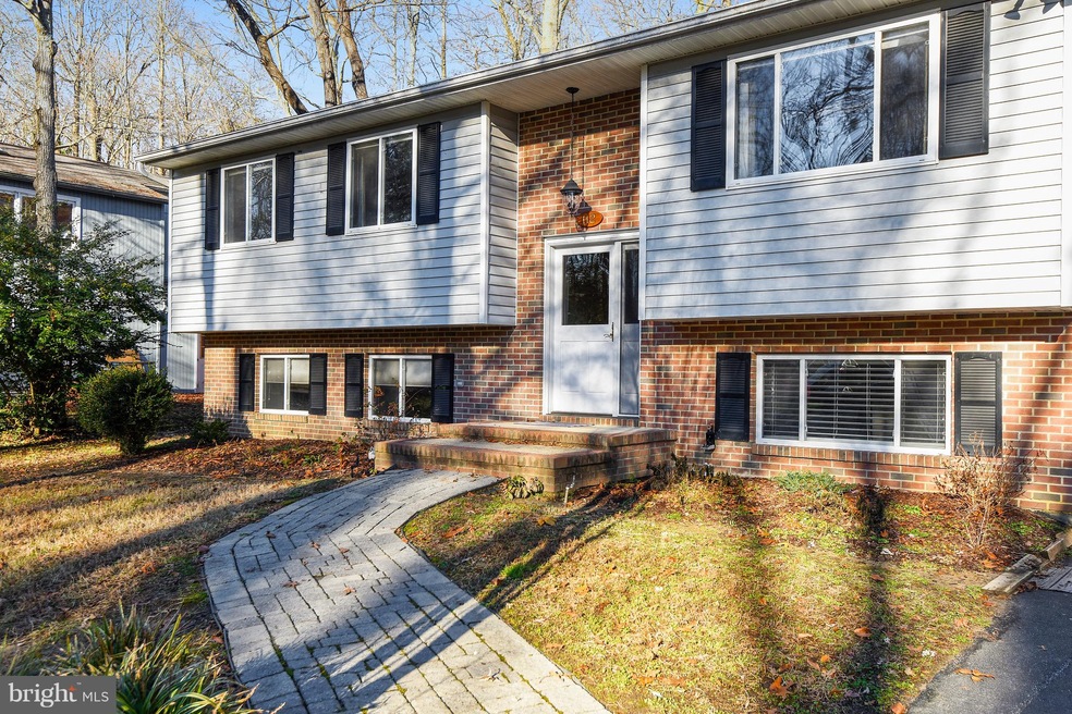 112 Maple Dr, Annapolis, MD 21403 - photo 1