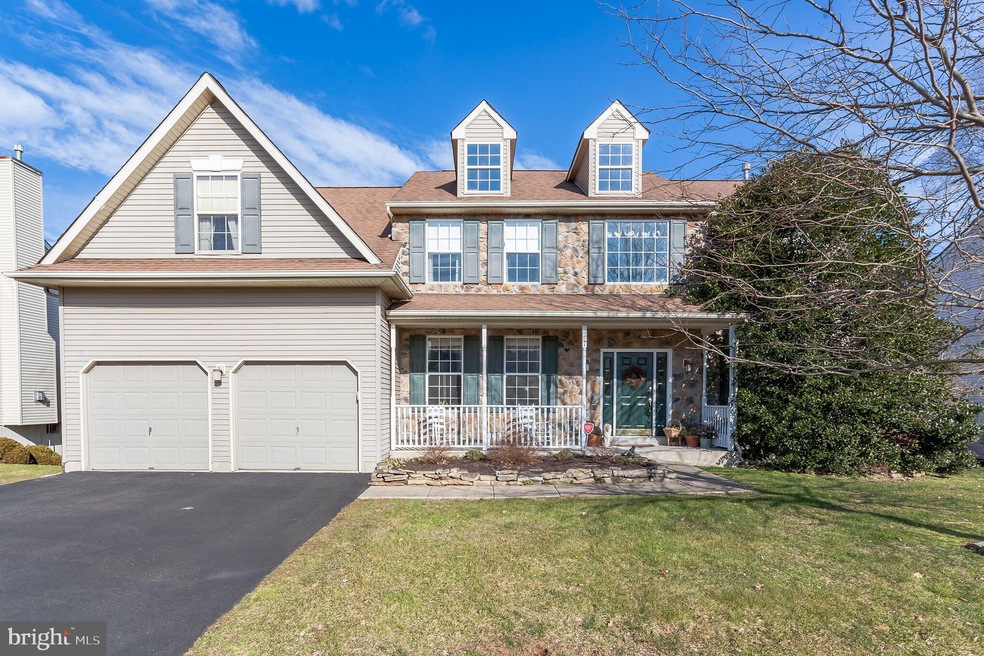 77 Astor Dr, Harleysville, PA 19438 - photo 1