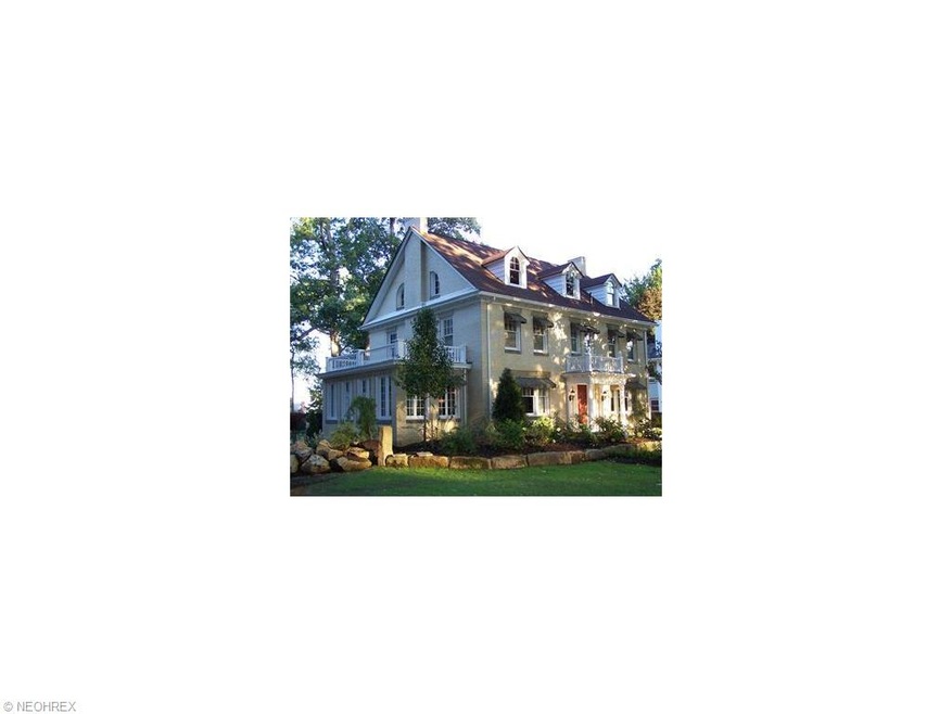 Twin Oaks (aka 924 Raff Rd.) in Canton Ohio is a g