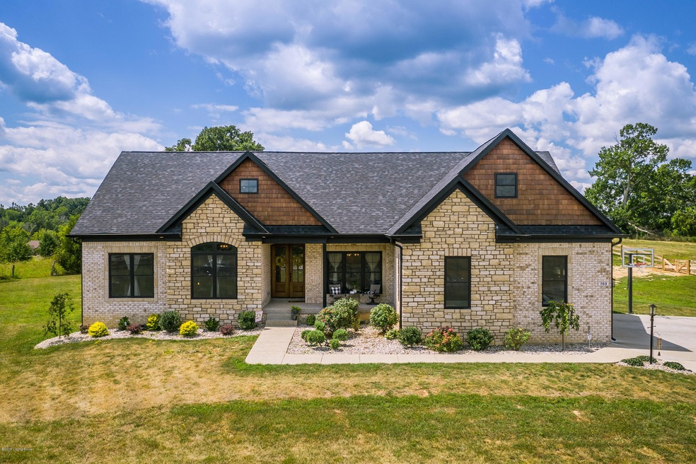 703 Markwell Lane-03