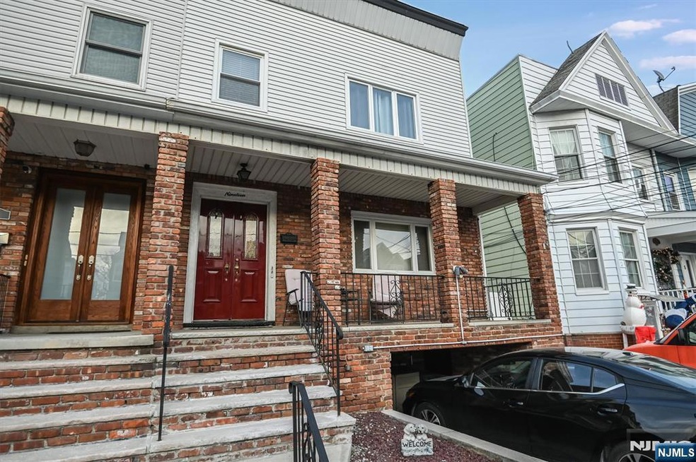 Sold $635,000 • Co-Listing Agent