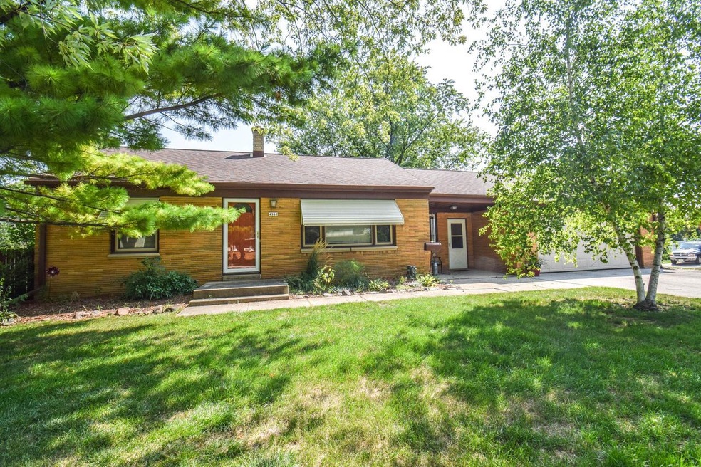 4960 N 132nd St, Butler, WI 53007 - photo 1