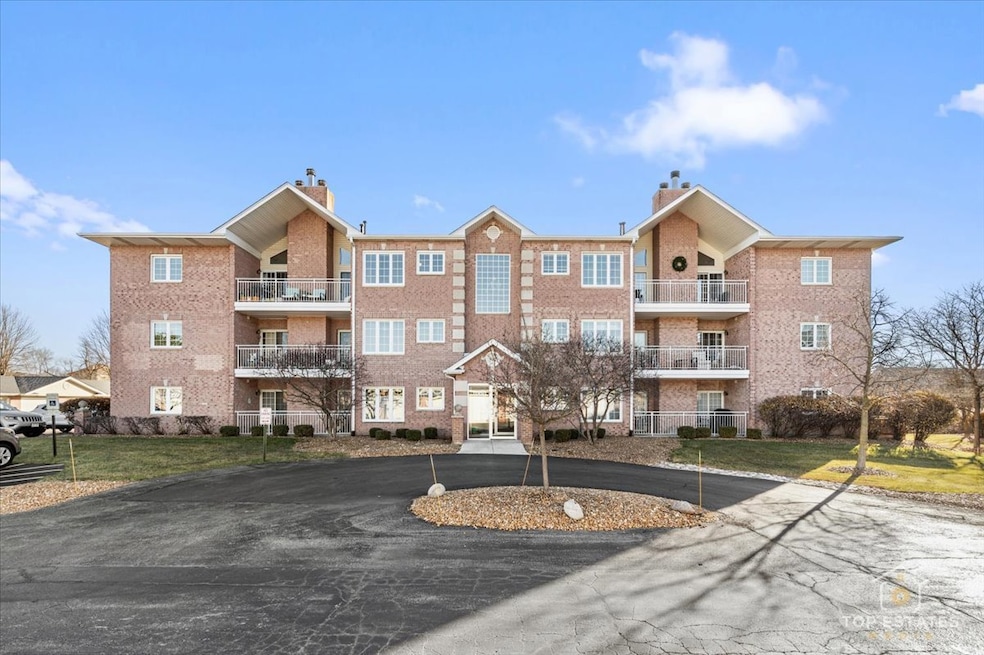 17950 Settlers Pond Way unit 3B, Orland Park, IL 60467 - photo 1