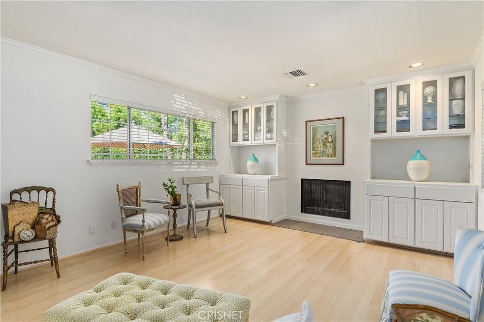 20973 Costanso St, Woodland Hills, CA 91364 - photo 1