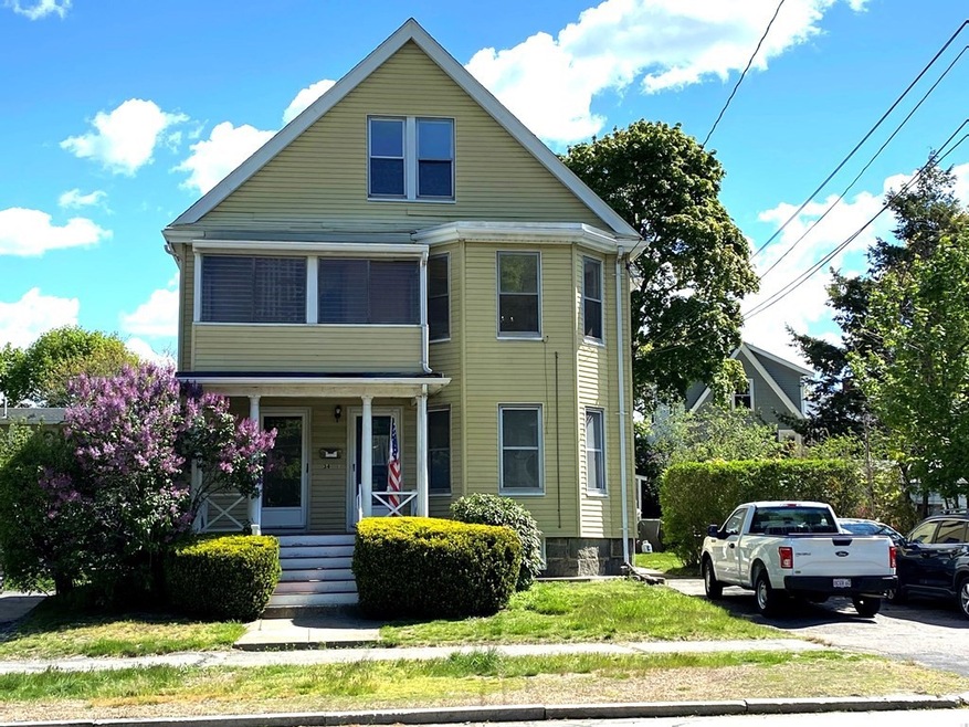 34-34A Elm St unit 2, Wakefield, MA 01880 - photo 1