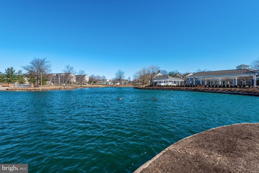 2408 Forest Edge Ct unit 304D, Odenton, MD 21113 - photo 1