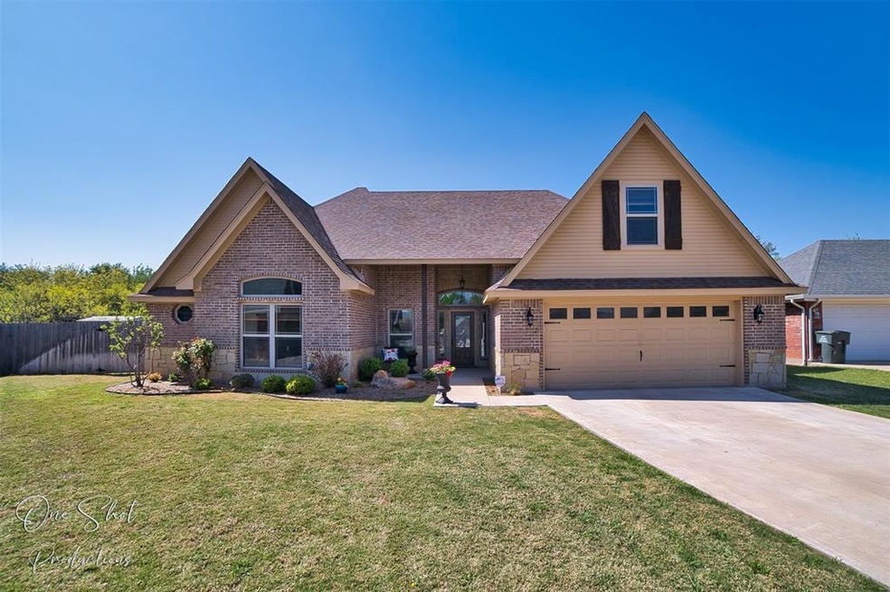 3301 White Oaks Dr, Abilene, TX 79606 - photo 1