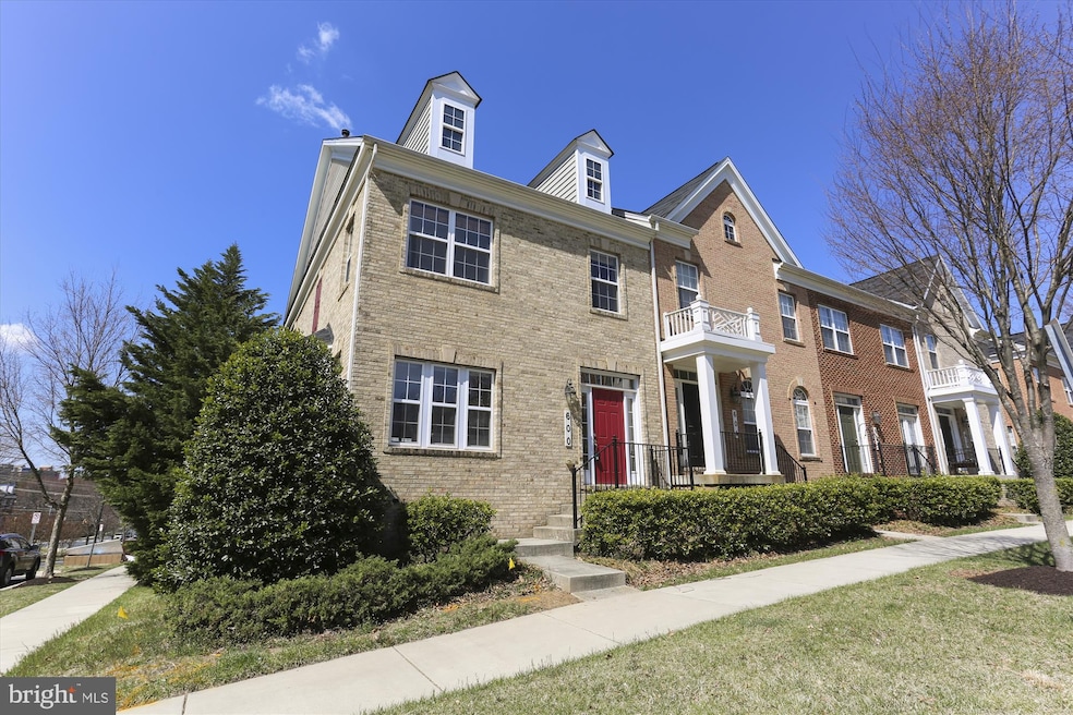 600 Cedar Spring St, Gaithersburg, MD 20877 - photo 1