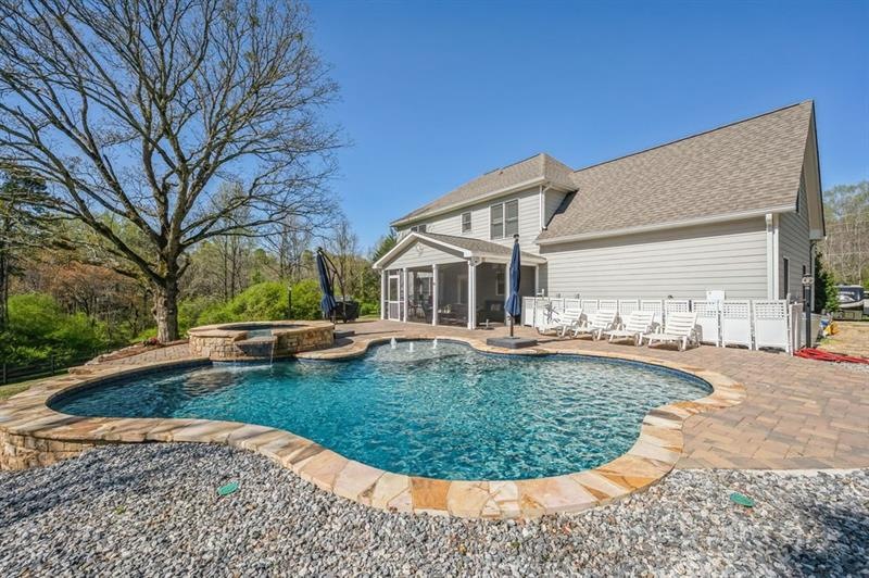 ENJOY YOUR HEATED SALTWATER POOL AND SPA!!!