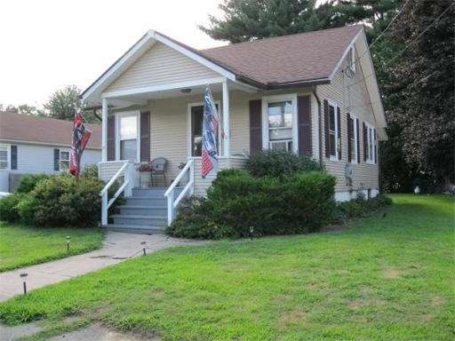 17 Cleveland Ave, Westfield, MA 01085 - photo 1