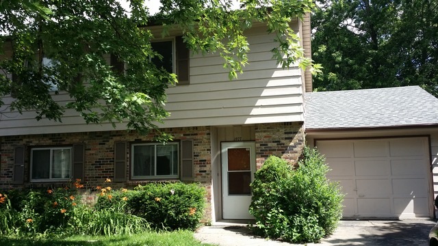 1927 W Illinois Ave unit 29, Aurora, IL 60506 - photo 1