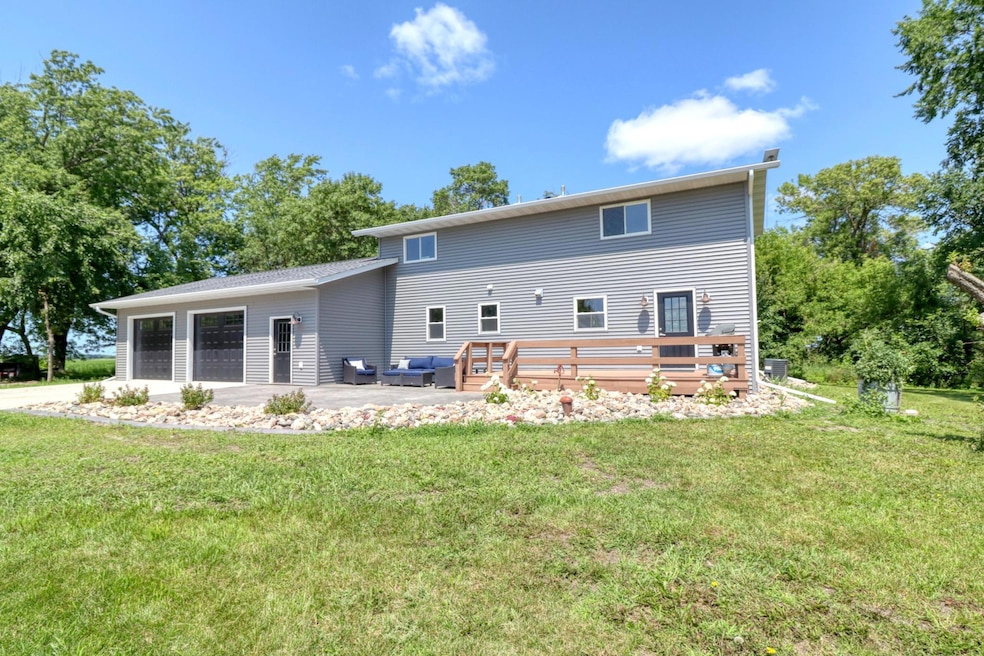 Sold $395,000