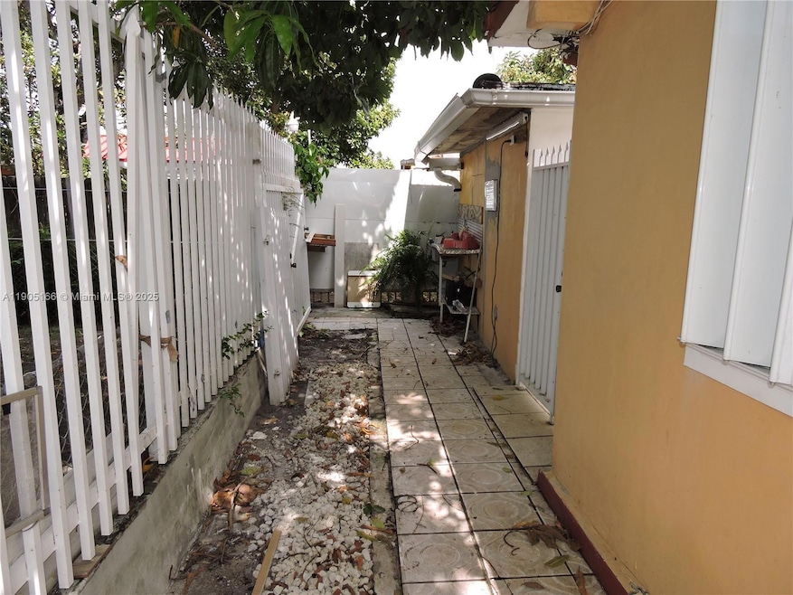 For Rent $1,400/month