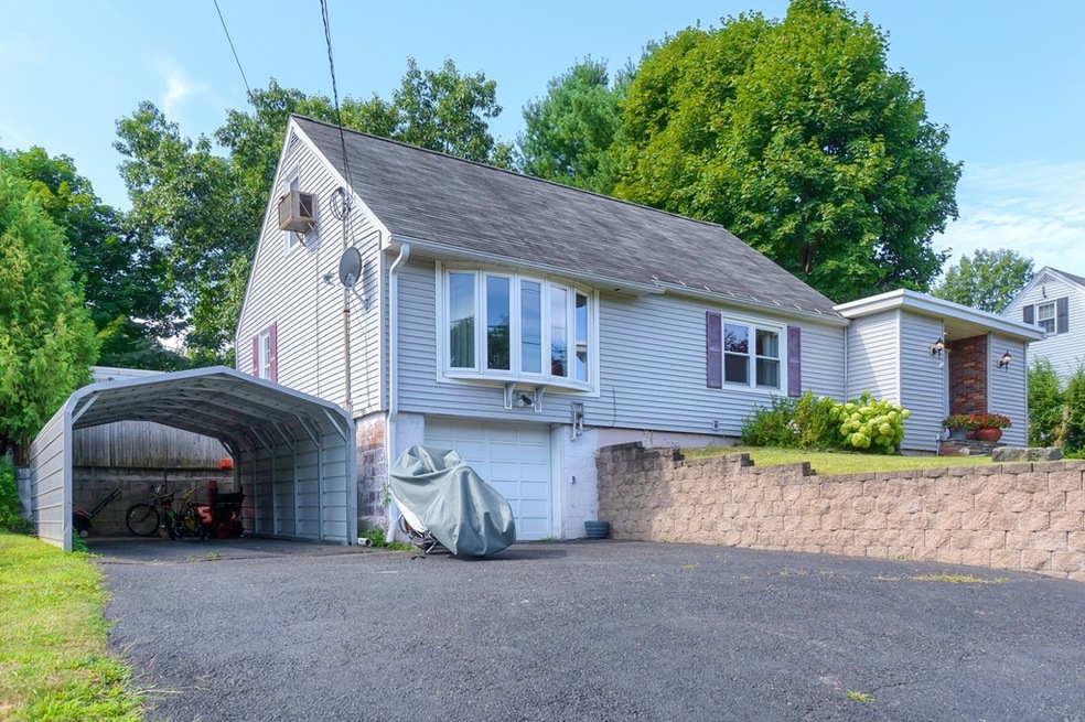 27 Eugene St, Leominster, MA 01453 - photo 1