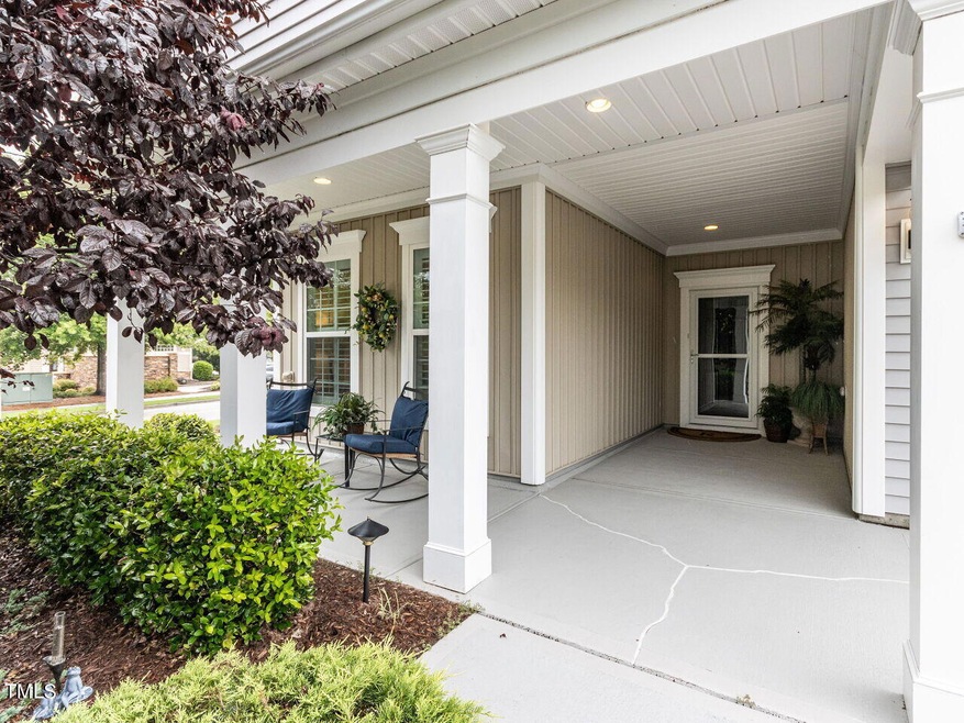 003-1280x960-front-entry