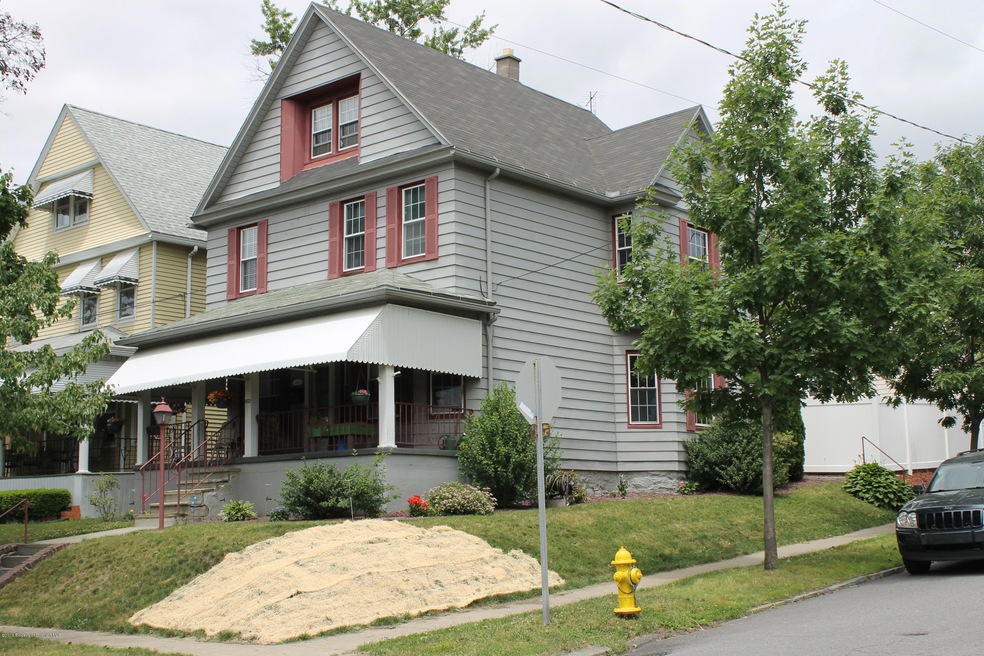 1621 Pine St, Scranton, PA 18510 - photo 1