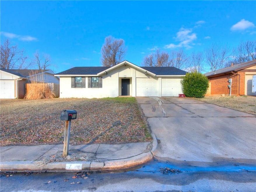 721 Mallard Ave, Edmond, OK 73003 - photo 1