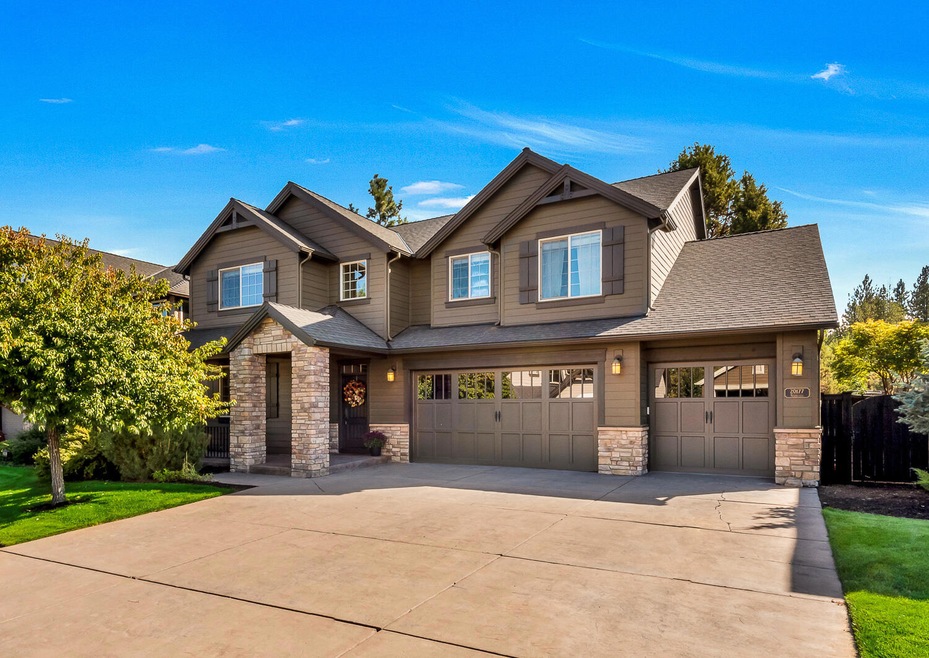 20177 Stonegate Dr, Bend, OR 97702 - photo 1