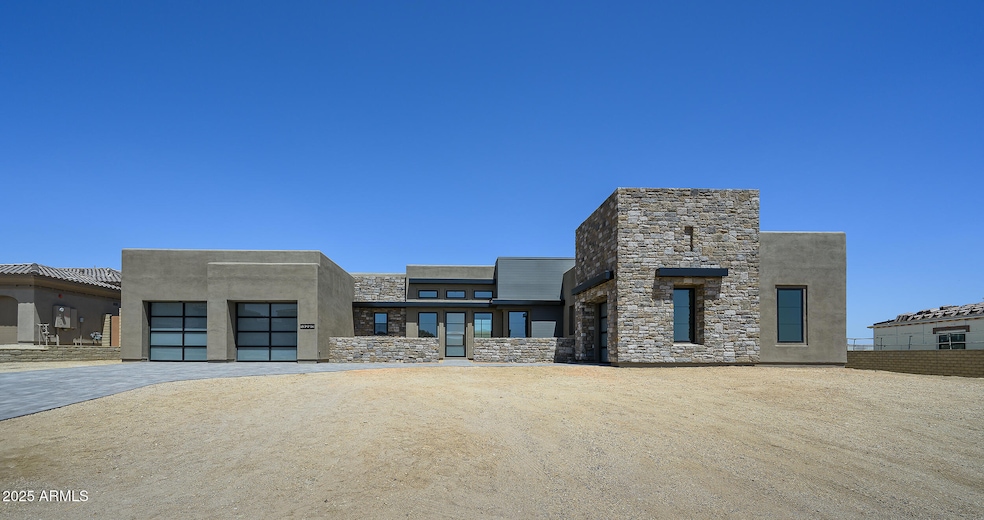 Desert Contemporary exterior