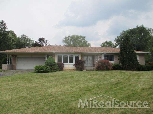 6425 Wellesley Dr, West Bloomfield, MI 48322 - photo 1