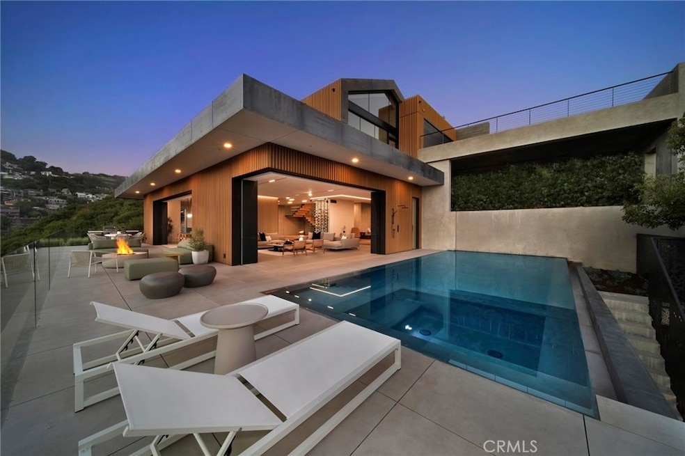 Sold $9,995,000 • Co-Listing Agent